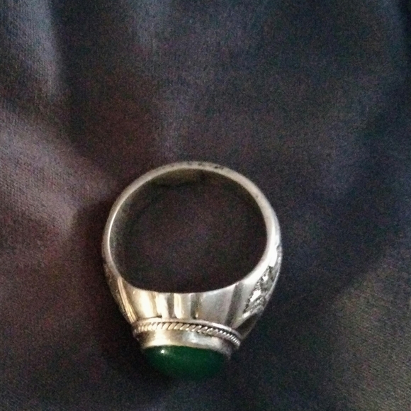 Men's Green Onyx and Sterling silver ring Size 9 - Picture 7 of 10